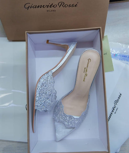 Rossi
280 dhs✅
Size 36-41 
Master quality 😊😊😊

Zain207
♥️♥️♥️