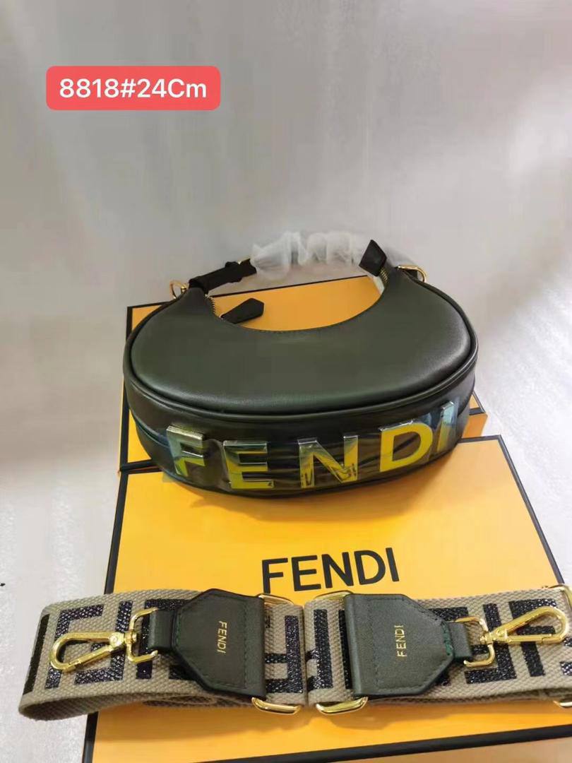 Fendi 
100 dhs✅

with box🎁

size 24cm

Zain213
♥️♥️♥️