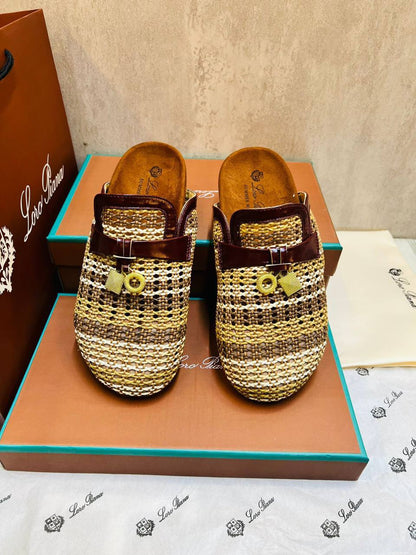 Loro piana 
Size 36-41 available
180 dhs✅

Zain88
♥️♥️♥️