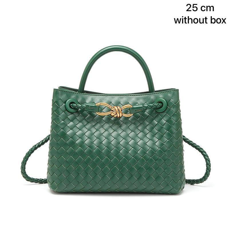 Bottega Veneta
1️⃣ First quality
Size : 27 ~ 21 cm
95 dhs🇦🇪

Zain115
♥️♥️♥️