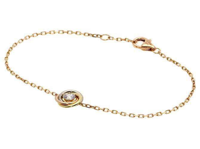 Cartier ❤️‍🔥*
Bracelet 🐦‍🔥
Master quality 💯
With normal boxes 📦 
50 dhs✅
With master box 🗃️ 
85 dhs✅

Zain216
♥️♥️♥️