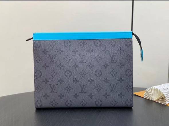 Men's Clutch 
Good Quality
90 dhs🗽

Zain33
♥️♥️♥️