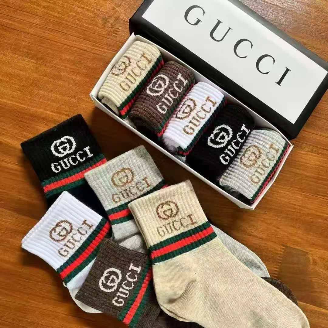 Socks
30 dhs🌺

Zain40
♥️♥️♥️