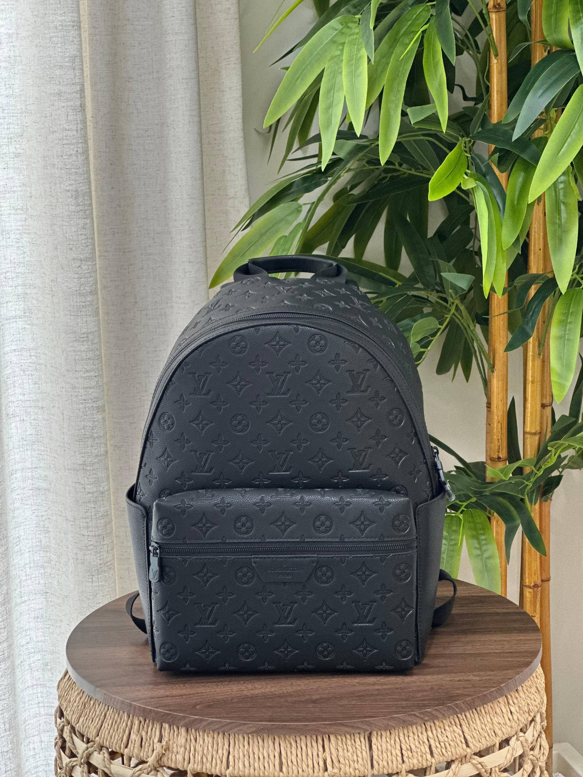 BRAND- LOUIS VUITTON 
BACKPACK 
SUPER MASTER QUALITY 
WITH PAPER BAG

For Price 👇 WhatsApp✅
0568585901 
0507557372
0552275751 Owner Zain 👌

Zain267
♥️♥️♥️