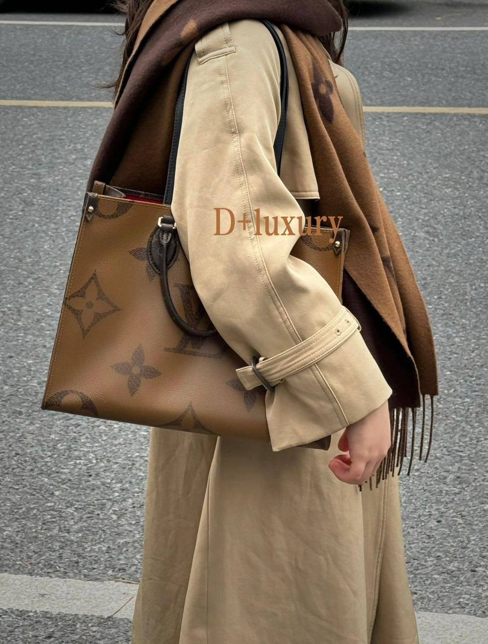 LV
ONTHEGO GOOD QUALITY MEDUIM SIZE NEW CAME 
100 dhs🇦🇪🇦🇪

Zain295
♥️♥️♥️
