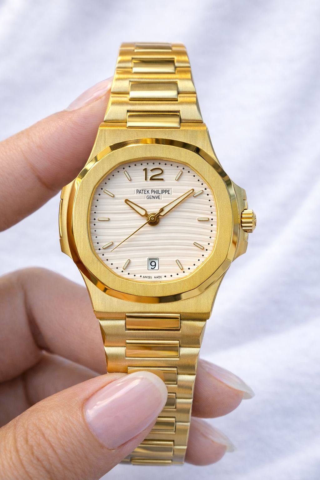 Patek Philippe 
watch for ladies good quality 
260 dhs❣️

Zain59
♥️♥️♥️