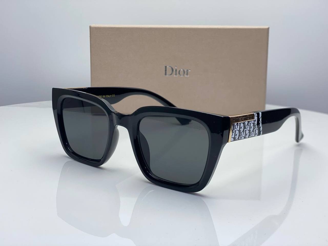 Sunglasses
65 dhs🇦🇪🇦🇪

Zain182
♥️♥️♥️