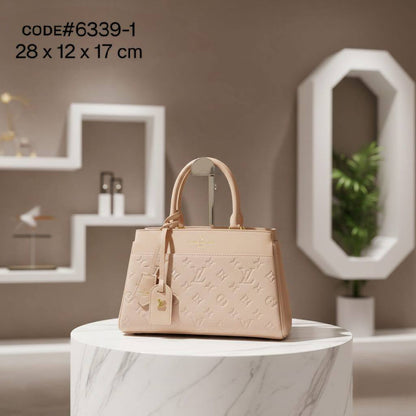 LV
ᴘᴀʟᴀɪs ᴛᴏᴘ ʜᴀɴᴅʙᴀɢ
ᴍᴏɴᴏɢʀᴀᴍ ʟᴇᴀᴛʜᴇʀ
ᴡɪᴛʜ ʟᴏɴɢ ʙᴇʟᴛ sᴛʀᴀᴘ
sɪᴢᴇ: 28 cm

70 dhs❣️

Zain31
♥️♥️♥️