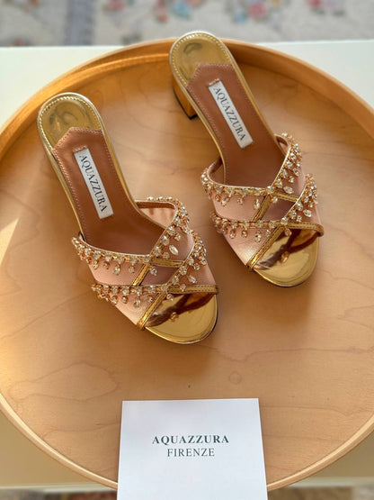 Aquazzura
Available🤩
Master quality 
Size: 36 to 41
450 dhs✅

Zain318
♥️♥️♥️