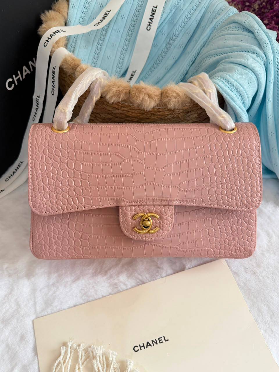 Chanel

300 dhs

Zain134
♥️♥️♥️