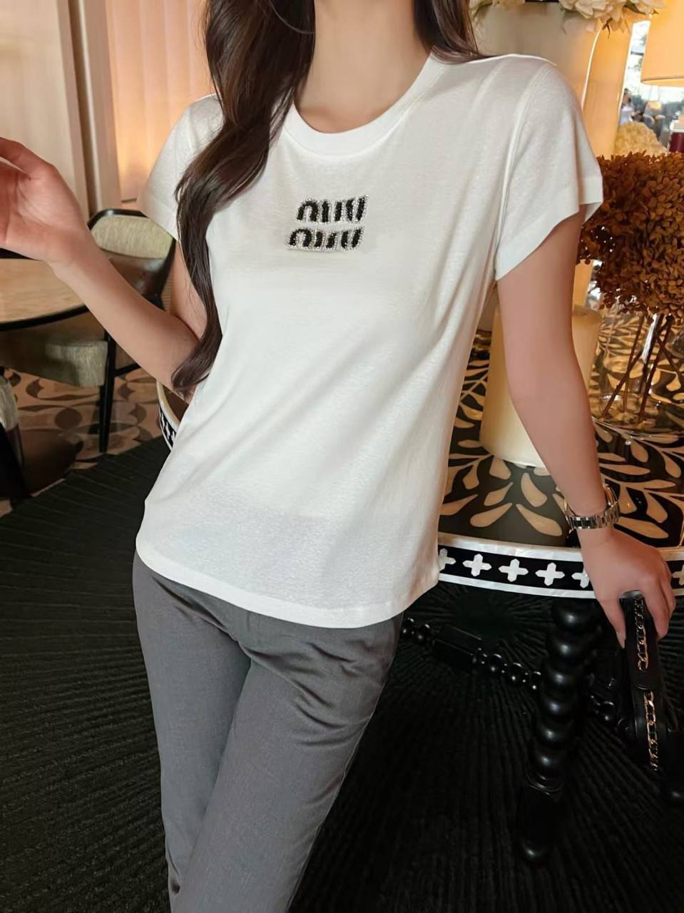 *New collections*                                                
MIU MIU
*Super Master quality*
*Sizes: S M L XL* 
280 dhs💓

Zain308
♥️♥️♥️