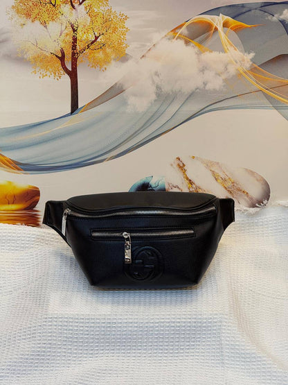 GUCCI

Best quality 
with box
90 dhs🇦🇪🇦🇪

size 18CM

Zain290
♥️♥️♥️