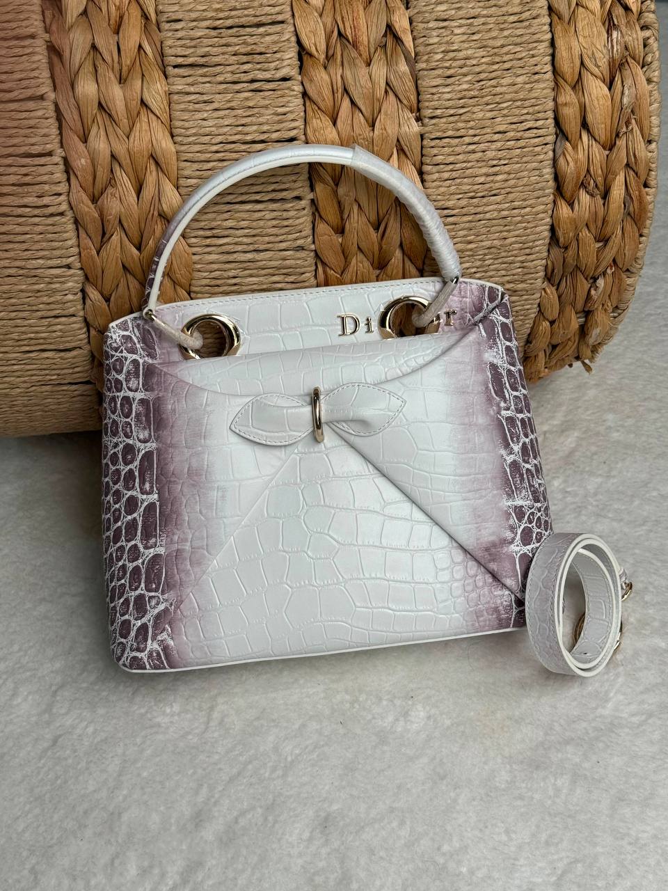 DIOR

SUPER MASTER QUALITY 
For Price 👇 WhatsApp✅
0568585901 
0507557372
0552275751 Owner Zain 👌

Zain307
♥️♥️♥️