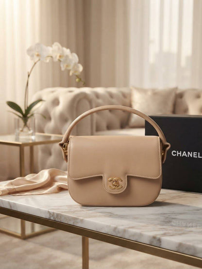Chanel ᴍɪɴɪ ғʟᴀᴘ ʙᴀɢ
ɢᴏʟᴅʜᴀʀᴅᴡᴀʀᴇ ᴄʀᴏssʙᴏᴅʏ ʙᴀɢ
ᴡɪᴛʜ ʙᴏx
ʟᴇᴀᴛʜᴇʀ
sɪᴢᴇ:20ᴄᴍ
110 dhs🇦🇪🇦🇪


Zain56
♥️♥️♥️