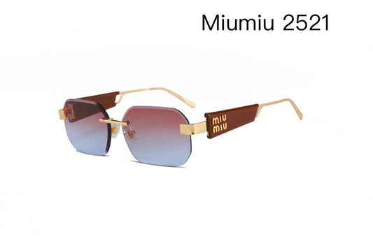 Miu Miu
Sunglasses 🕶️ 
good quality 💯
With master box 🗃️ 
50 dhs

Zain273