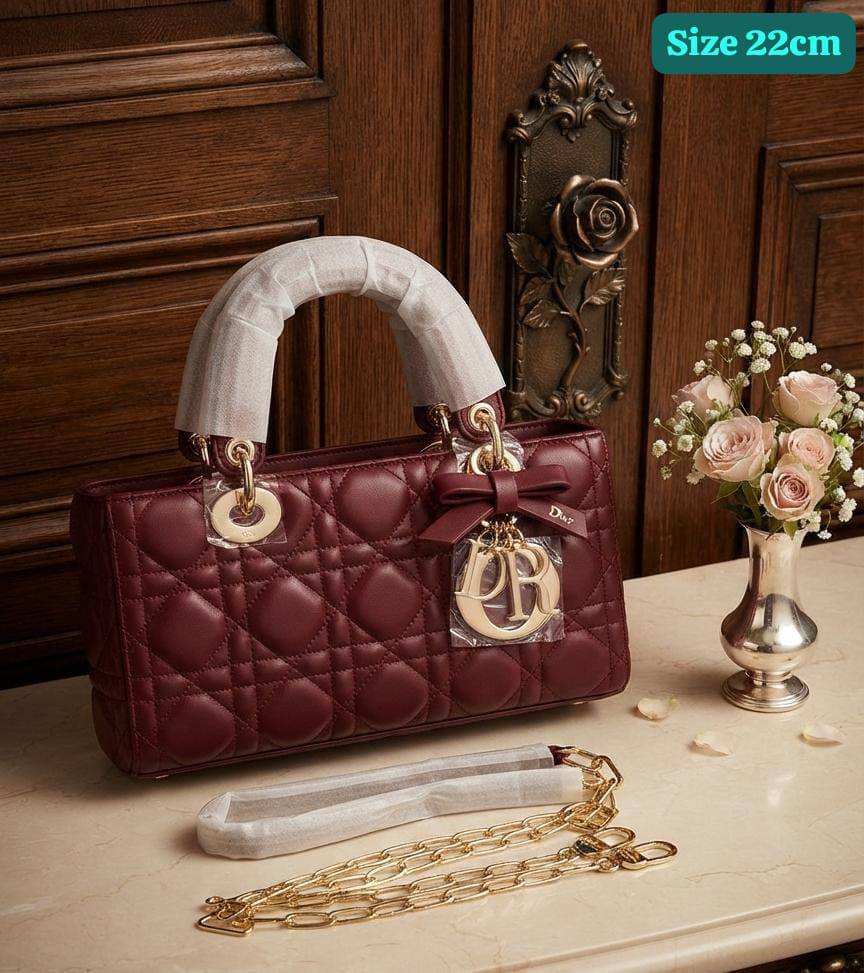 Dior
High quality
With box 
130 dhs🇦🇪🇦🇪

Zain50
♥️♥️♥️