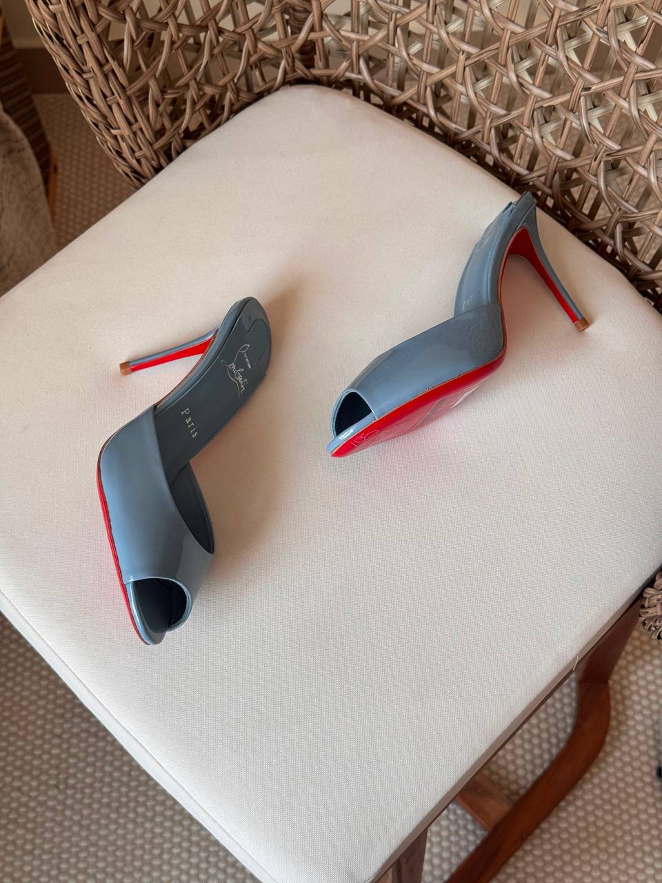 LOUBOTIN
✨ new Collection
👠 36–41
💎 Premium Quality
🔥 Super Master
450 dhs🇦🇪🇦🇪

Zain198
♥️♥️♥️