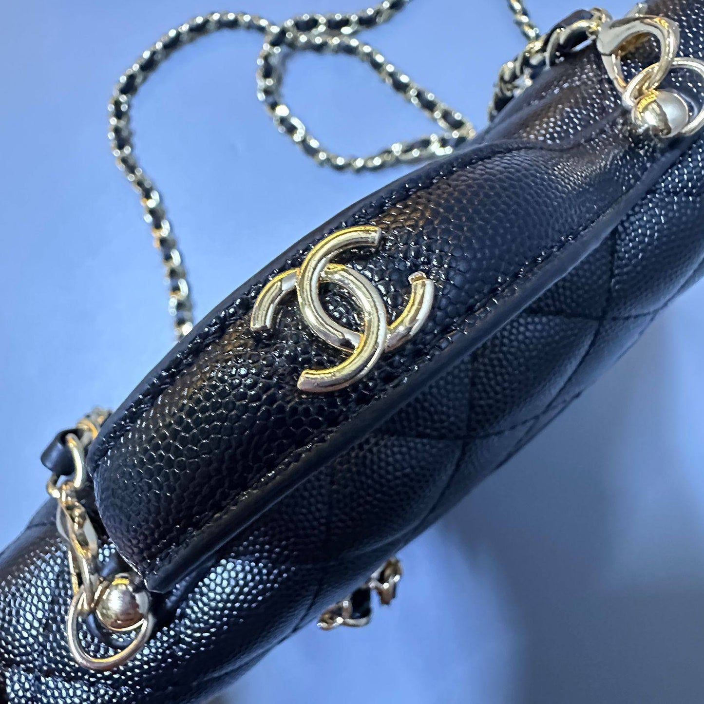 CHANEL 
GOOD QUALITY 

WITH BOX 
🎁🎁🎁

100 dhs🌺

Zain39
♥️♥️♥️