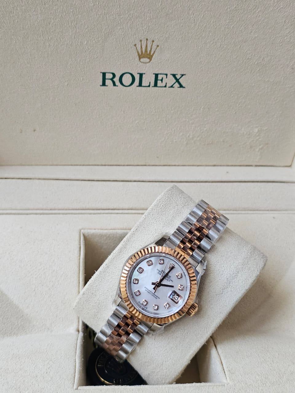 *♛ROLEX♛*
Rolex
_DATE-JUST 28MM 
Swiss Movement🇨🇭
Water Resistant 💧
Sapphire Crystal 
Super Master Quality 
With Original Box  📦🛍️
For Price 👇 WhatsApp✅
0568585901 
0507557372
0552275751 Owner Zain 👌

Zain282
♥️♥️♥️
