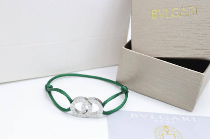 Bvlgari 

60 dhs✅

With Box
🎁🎁🎁

Zain33
♥️♥️♥️