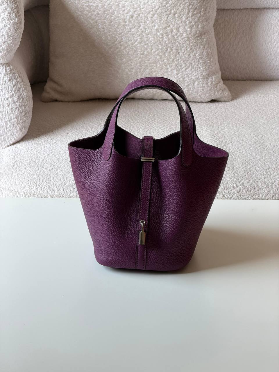 Hermes
picotin 18cm💥Master quality ✅

with box📦

340 dhs✅

Zain52
♥️♥️♥️
