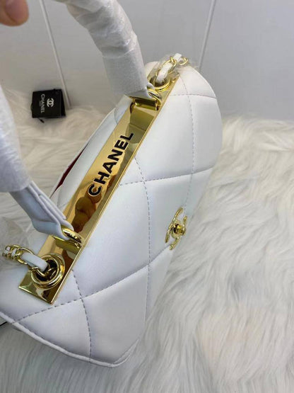 Chanel
105 dhs🪙🌨️
high quality  24cm

Zain26
♥️♥️♥️