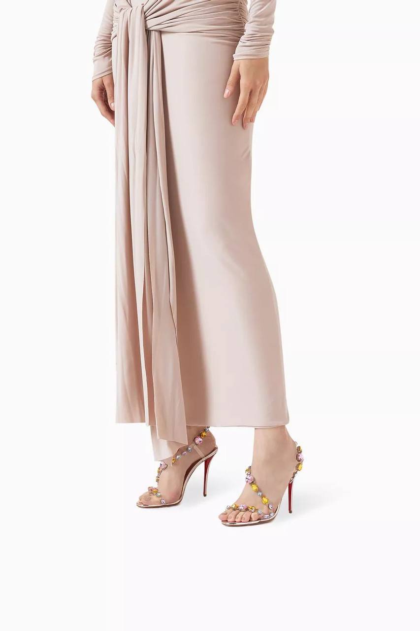 Christian Louboutin
Super Master

𝗦𝗶𝘇𝗲 𝟯𝟲 𝘁𝗼 𝟰𝟭 

550 dhs✅

Zain302
♥️♥️♥️