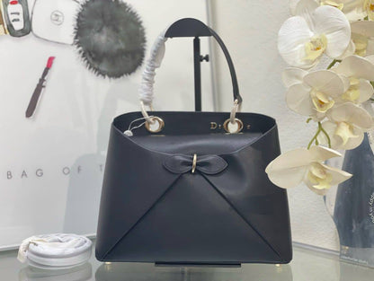 Dior 
Master
360 dhs🪙🌨️
#28cm🩷🙋‍♂️

Zain228
♥️♥️♥️