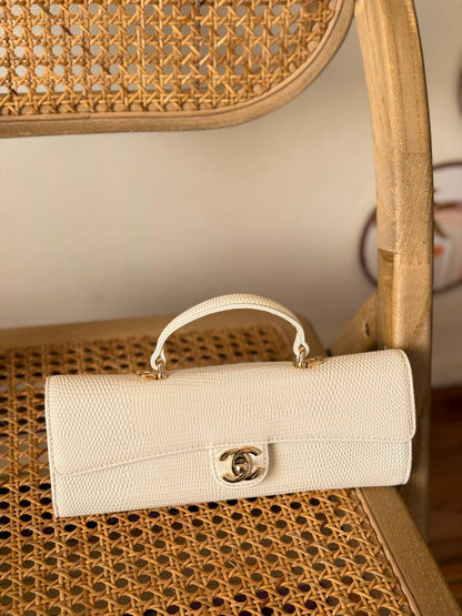 New Collection✨✨✨
CHANEL
25cm
340 dhs🇦🇪🇦🇪
*MASTER QUALITY*
With box🎁

Zain167
♥️♥️♥️