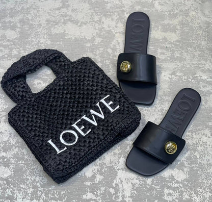 Loewe
Set 
Size 36-41
150 dhs✅

Zain175
♥️♥️♥️