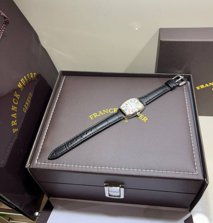 FRANCK MULLER 
_*WOMEN*_
_MASTER QUALITY_
350 dhs✅

___WITH BOX_____❒
🎁🎁🎁

Zain108
♥️♥️♥️
