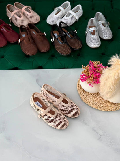 Alaia
Vip quality 
Size:36 to 41
450 dhs🇦🇪🇦🇪

Zain113
♥️♥️♥️