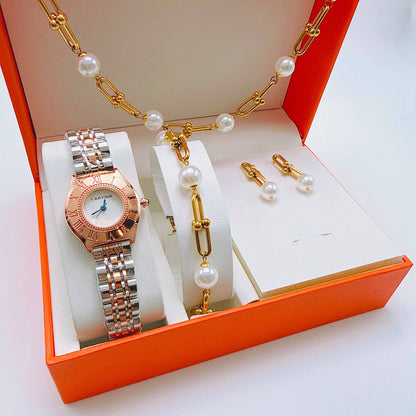 Watches boxes
Chanel
Dior
Gucci
LV

With box 
90 dhs🇦🇪🇦🇪

Zain45 
♥️♥️♥️
