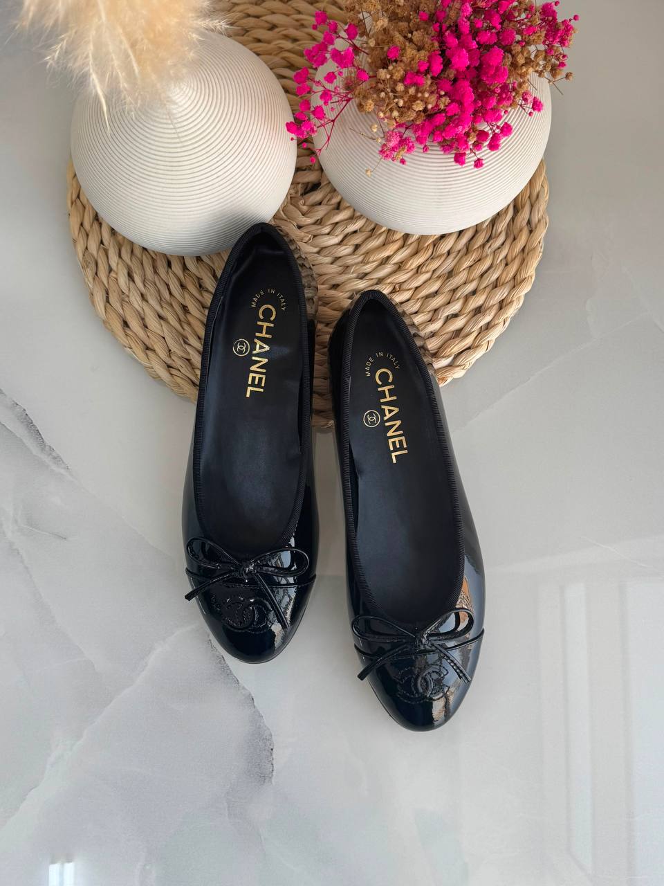 Chanel 
Vip quality 
Size:36 to 41 
450 dhs🇦🇪🇦🇪

Zain113
♥️♥️♥️