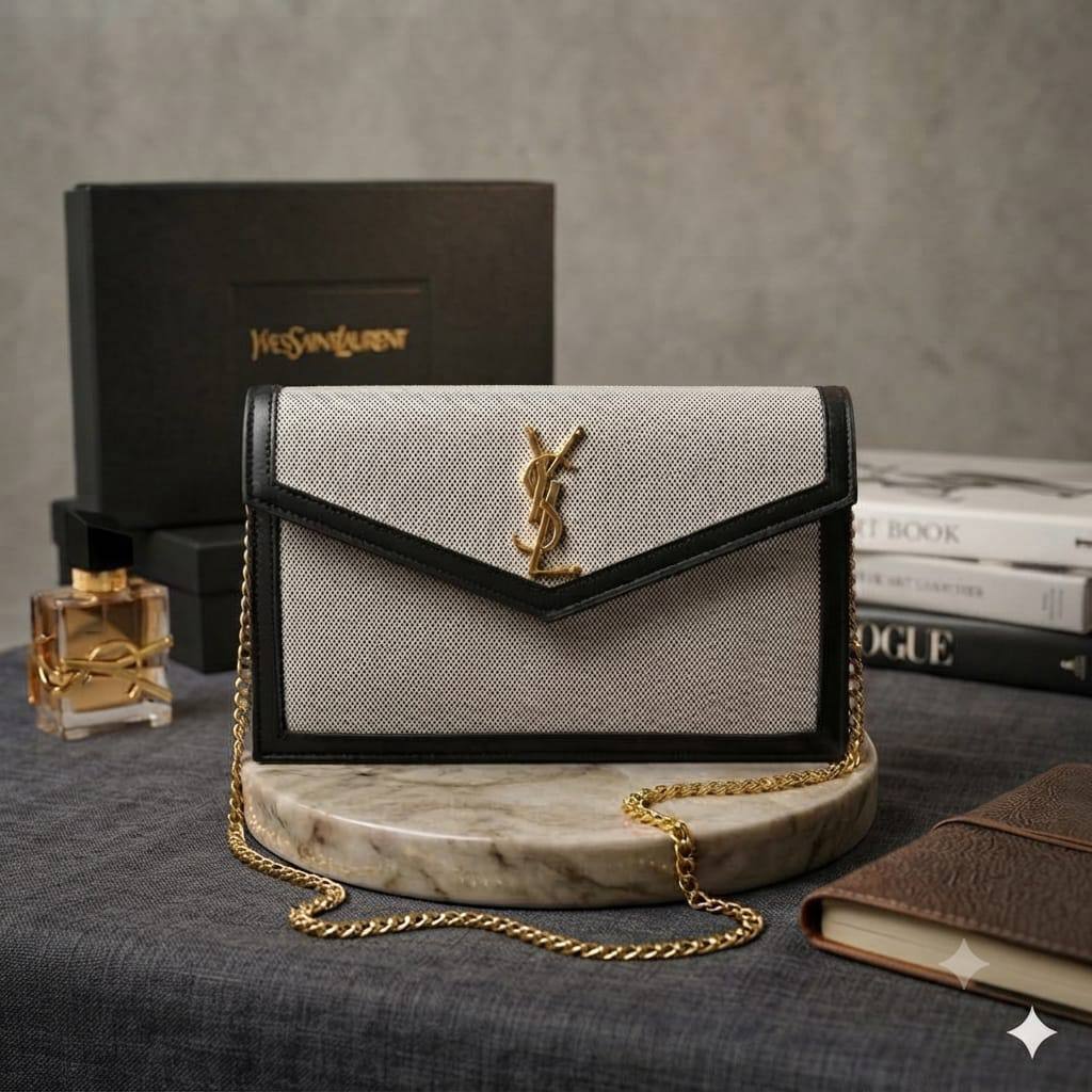 YSL  - Saint Laurent Envelope Clutch HandBag With BOX size:  17 cm

70 dhs🇦🇪🇦🇪

Zain239
♥️♥️♥️