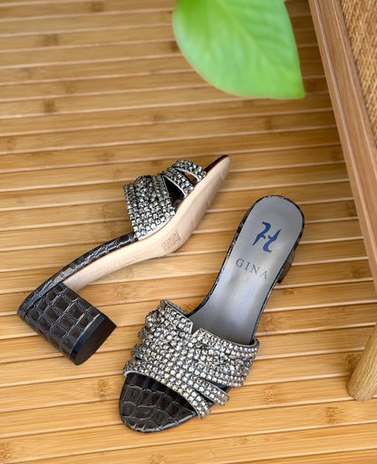 Gina
Super Master
𝗦𝗶𝘇𝗲: 𝟯𝟲 𝘁𝗼 𝟰𝟭
450 dhs🇦🇪🇦🇪

Zain303
♥️♥️♥️