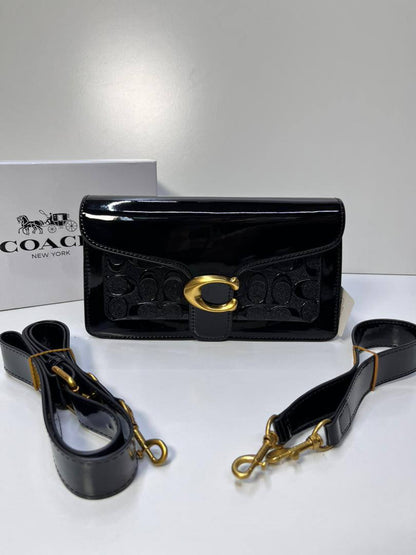 Coach
95 dhs❣️

with box
🎁🎁🎁

size 26×7×14cm

Zain213
♥️♥️♥️
