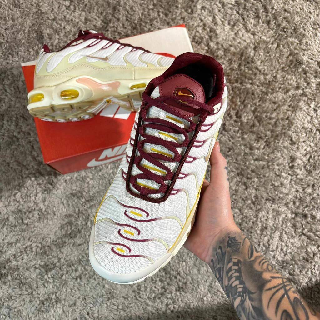 NIKE
Size 40-46⚡️
120 dhs🪙🌨️

Zain183
♥️♥️♥️