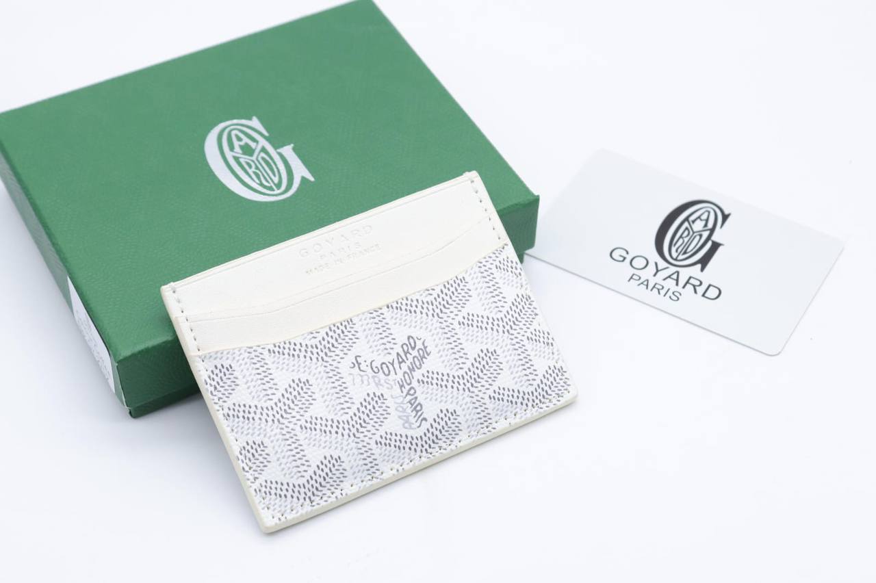 Card Holder 
With Box 
35 dhs💛

Zain33
♥️♥️♥️