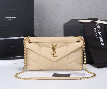 Ysl

320 dhs🇦🇪🇦🇪


Zain153
♥️♥️♥️