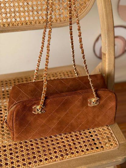 New Collection✨✨✨
CHANEL
30cm
380 dhs🇦🇪🇦🇪
*MASTER QUALITY*
With box🎁

Zain167
♥️♥️♥️