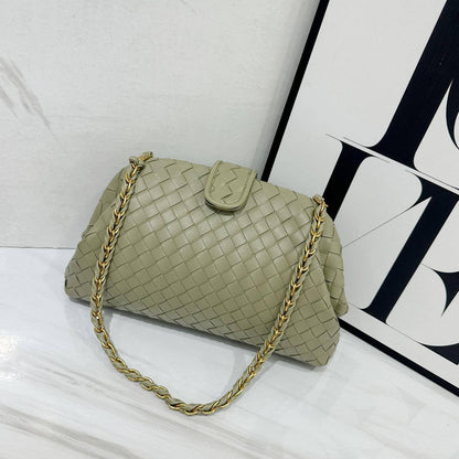 BOTTEGA 

HIGH QUALITY 
WITH BOX 

RESTOCK 
125 dhs🇦🇪🇦🇪

SIZE: 30cm

Zain295
Zain39
♥️♥️♥️