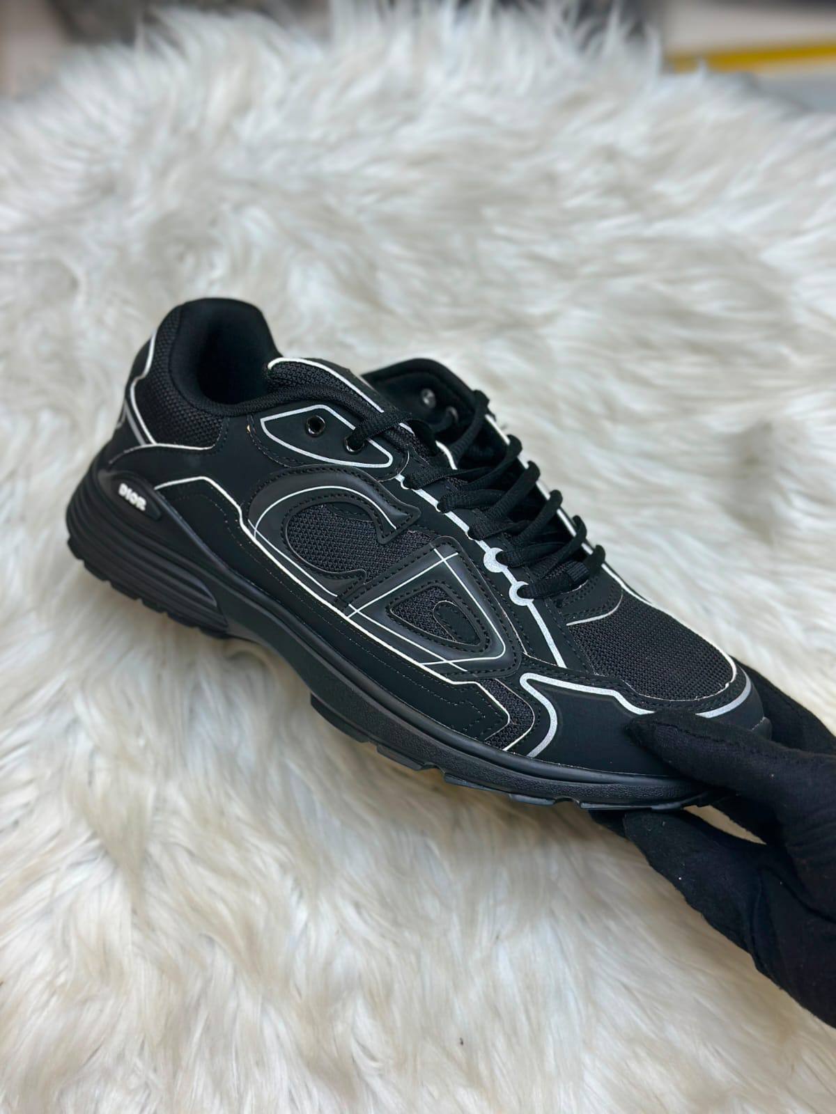 Dior 

Size:40 to 45
150 dhs🇦🇪🇦🇪

Zain241
♥️♥️♥️