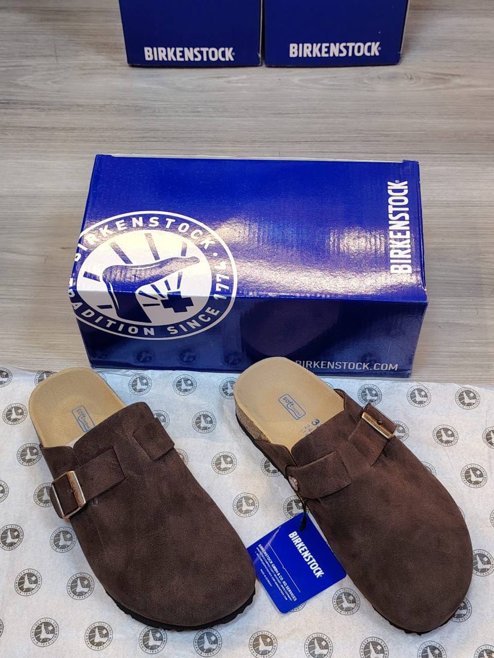 Birkenstock 
High Quality, 
Size 36 To 41
100 dhs✅

Zain16
♥️♥️♥️