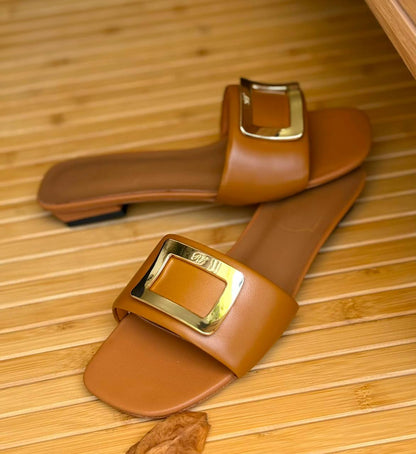 Roger Vivier
Super Master
𝗦𝗶𝘇𝗲 𝟯𝟲 𝘁𝗼 𝟰𝟭 
450 dhs✅

Zain303
♥️♥️♥️