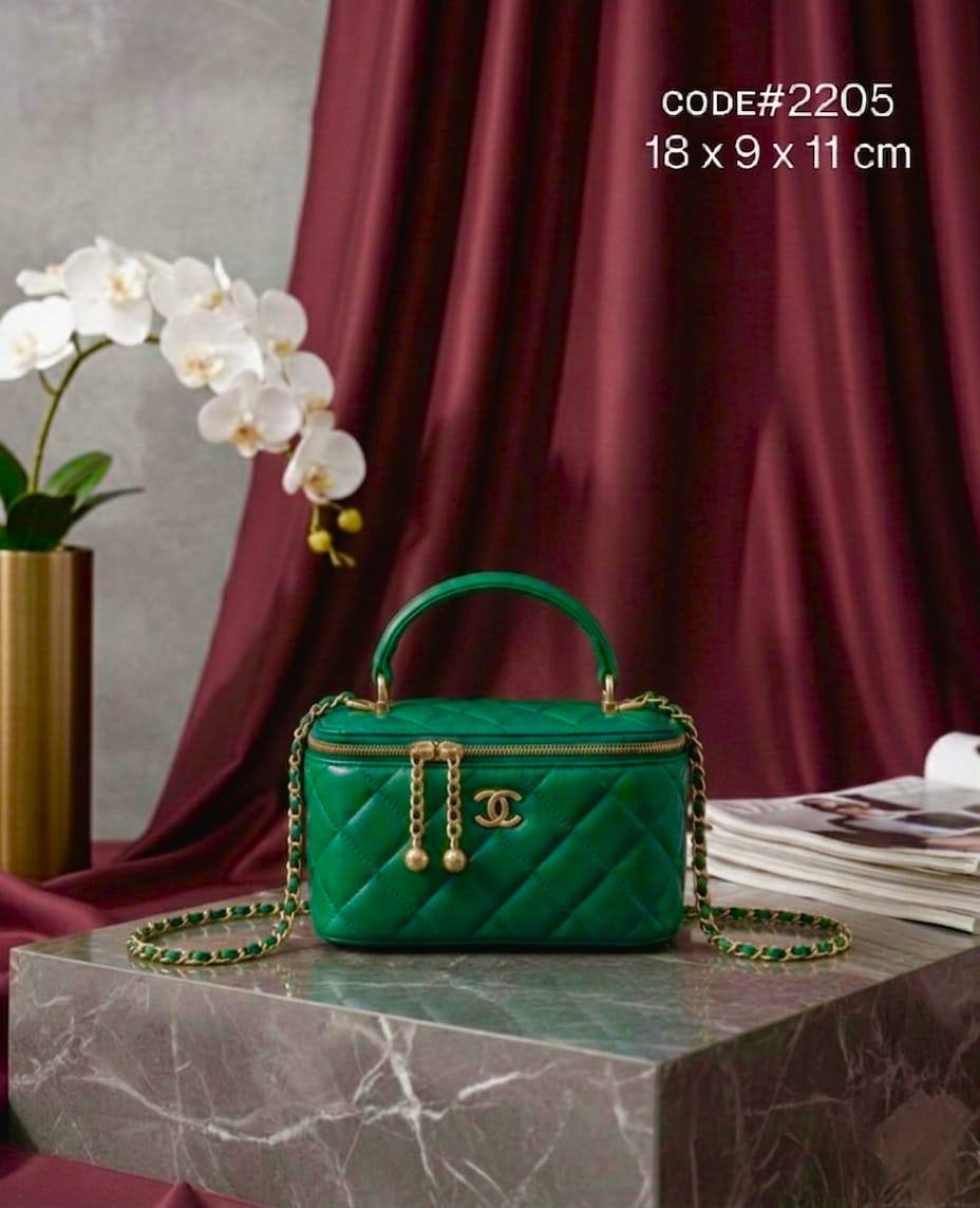 Chanel ᴠᴀɴɪᴛʏ ʙᴀɢ
ᴄʜᴀɪɴ ᴄʀᴏss ʙᴏᴅʏ ʙᴀɢ
ᴡɪᴛʜ ᴄɪʀᴄʟᴇ ᴄʜᴀɪɴ ʟᴏᴄᴋ
ɢᴏʟᴅ ʜᴀʀᴅᴡᴀʀᴇ
ᴄʜᴀɪɴ ʙᴇʟᴛ sᴛʀᴀᴘ 
sɪᴢᴇ: 18 cm
ᴡɪᴛʜ BOX
🎁🎁🎁

70 dhs✅

Zain31
♥️♥️♥️