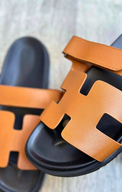 Hermes
Size 40-46 
110 dhs✅

Zain132
♥️♥️♥️