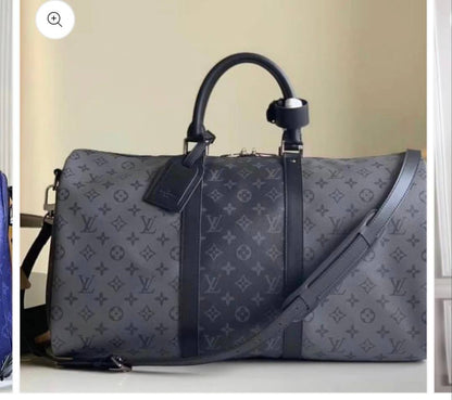 LV
Travel Bags
55cm 
120 dhs✅

Zain143
♥️♥️♥️