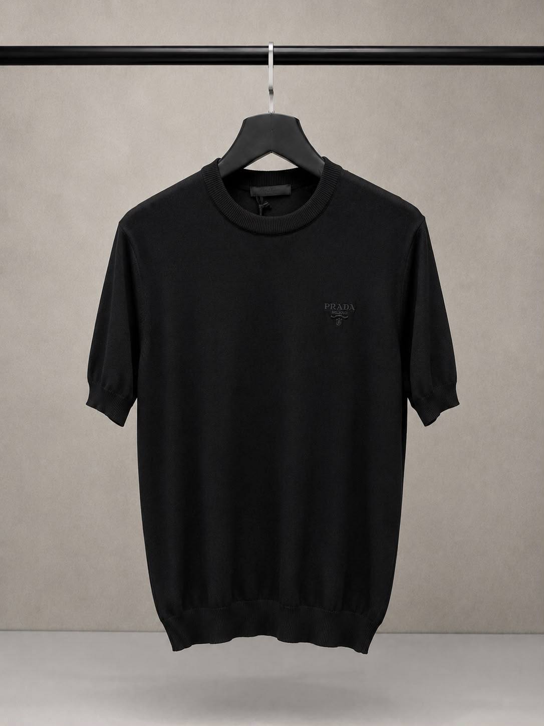 PRADA❣️

SUPER MASTER QUALITY ✨
SIZE :S M L XL XXL

350 dhs🇦🇪🇦🇪🇦🇪

Zain327
♥️♥️♥️