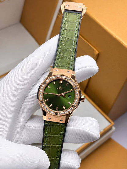 Hublot watch for ladies good quality 
220 dhs✅

Zain59
♥️♥️♥️